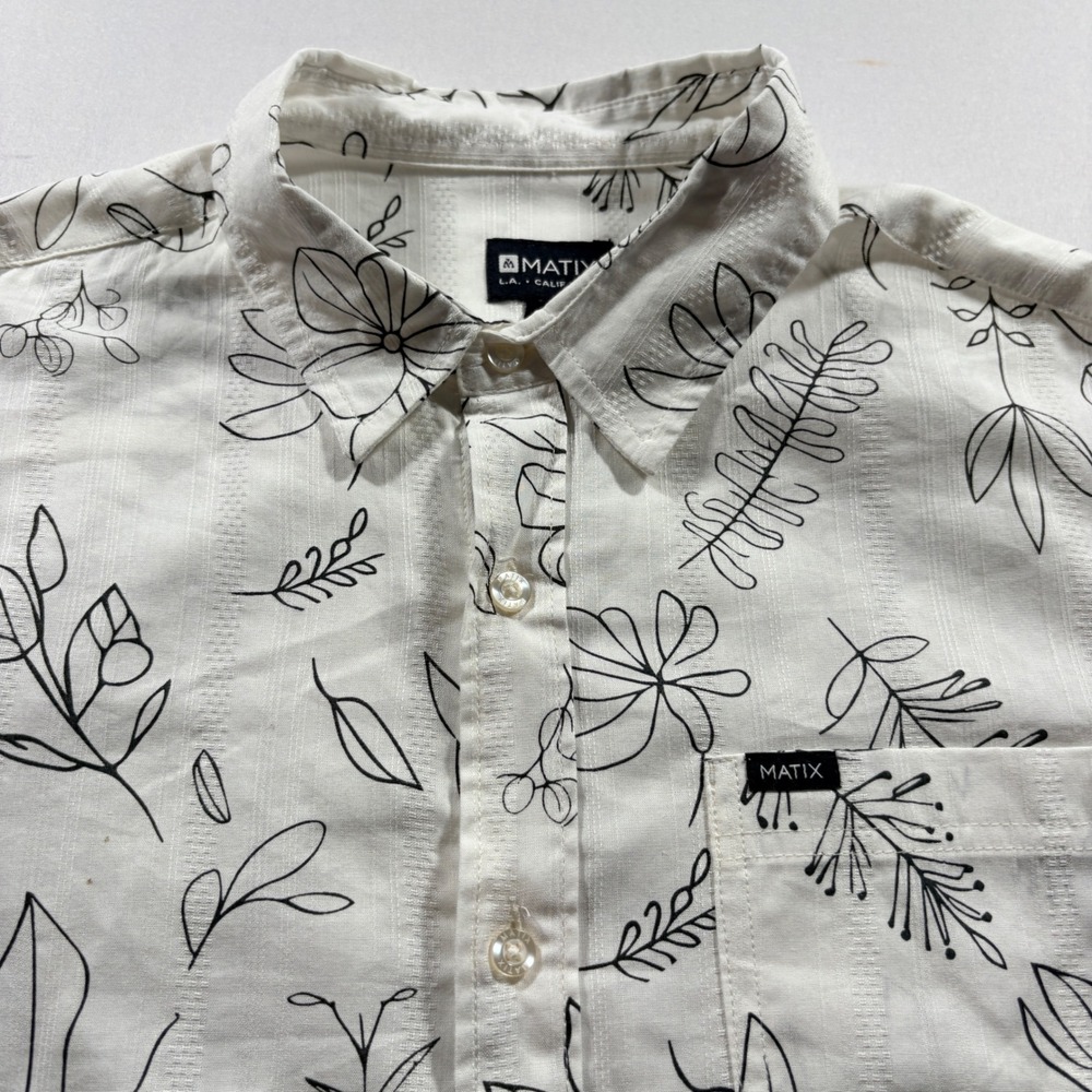 Matix Floral Button Down Shirt Men Medium White Cotton Rayon Short Sleeve Casual